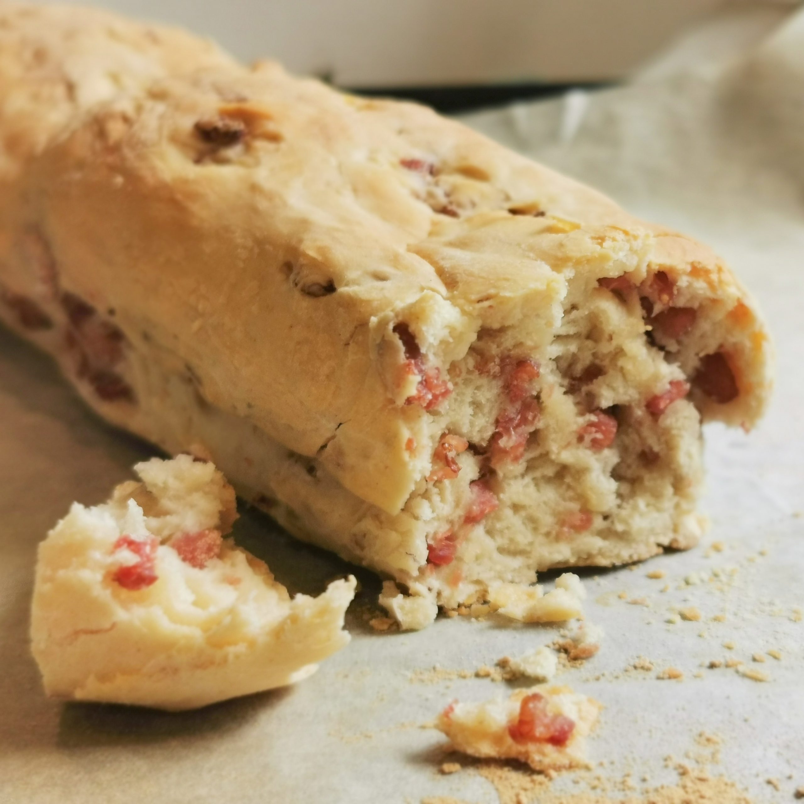 Pain à la bière et aux lardons